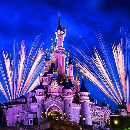 Luxury Brand New Art Deco Disneyland Chalifert المظهر الخارجي الصورة